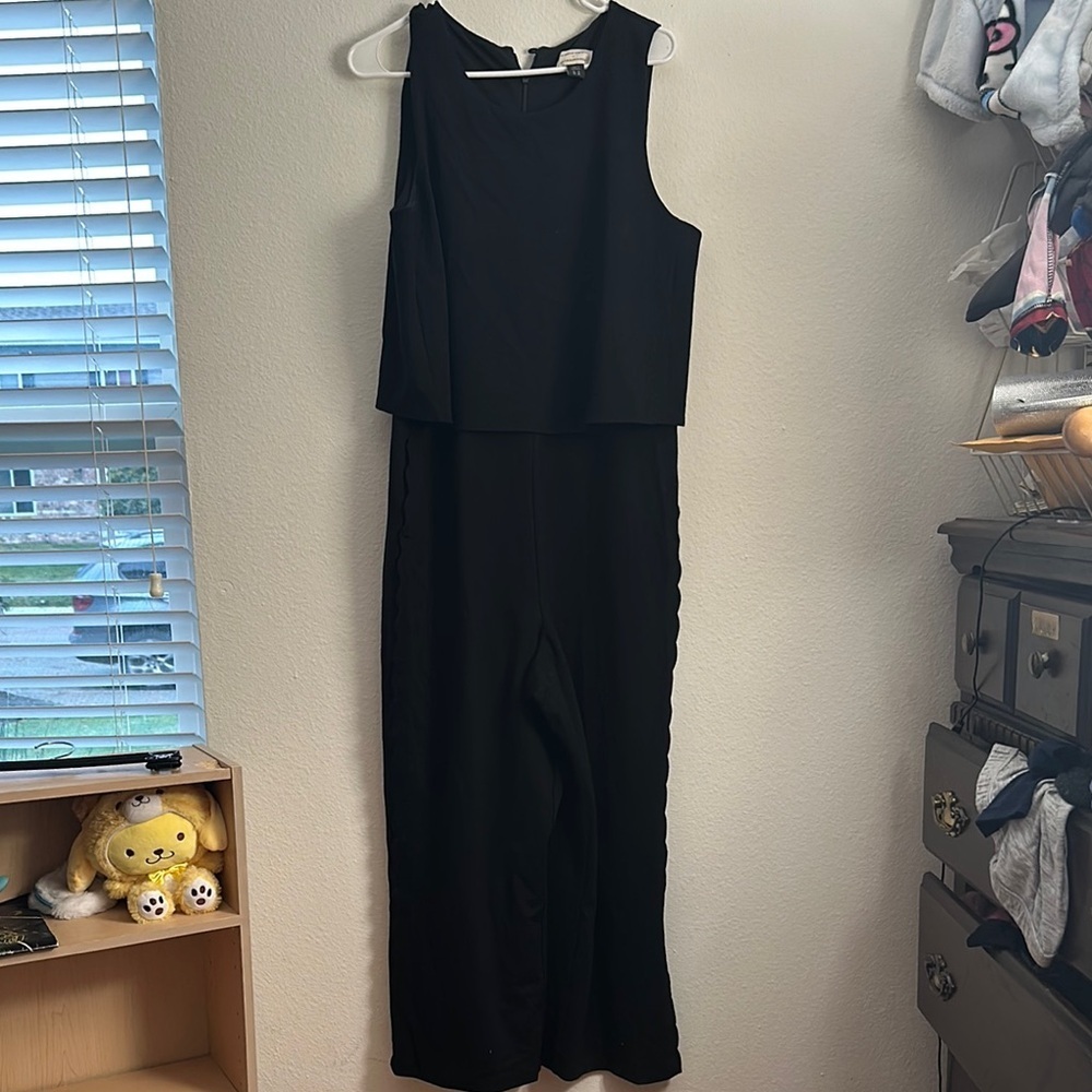 Black Sleeveless Jumpsuit